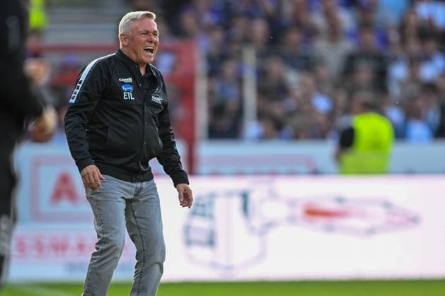 3. Liga - VfL Osnabrück - FC Viktoria Köln am 02.05.2025 an der Bremer Brücke in Osnabrück Trainer Olaf Janßen Janssen (Koeln) unzufrieden, enttäuscht, enttaeuscht, niedergeschlagen.