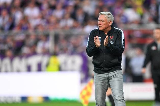 3. Liga - VfL Osnabrück - FC Viktoria Köln am 02.05.2025 an der Bremer Brücke in Osnabrück Trainer Olaf Janßen Janssen (Koeln) unzufrieden, enttäuscht, enttaeuscht, niedergeschlagen.