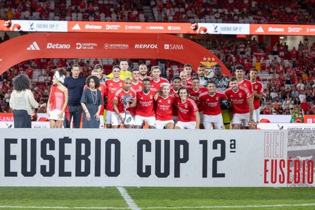 July 28, 2024, Lisbon, Lisbon, Portugal: Benfica players lifting the trophy of Eusebio Cup between Benfica and Feyenoord at Estadio da Luz Lisbon Portugal - ZUMAs359 20240728_zsp_s359_042 Copyright: xAlexandrexdexSousax