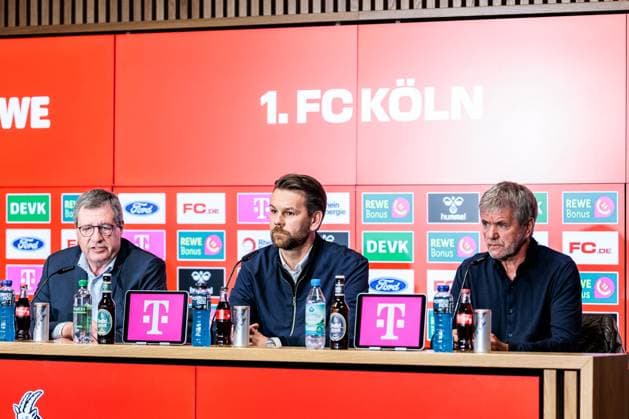 1. FC Köln Pressekonferenz Vorstellung Friedhelm Funkel; 05.05.2025 Dr. Werner Wolf (Präsident 1. FC Köln), Thomas Kessler (Sportdirektor 1. FC Köln) und Friedhelm Funkel (Cheftrainer 1. FC Köln) Pressekonferenz 1. FC Köln Vorstellung Friedhelm Funkel als neuer Cheftrainer; Geissbockheim, 05.05.2025