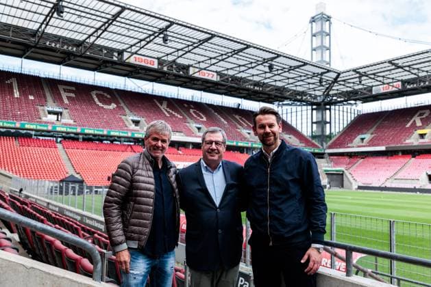 1. FC Köln Pressekonferenz Vorstellung Friedhelm Funkel; 05.05.2025 Friedhelm Funkel (Cheftrainer 1. FC Köln), Dr. Werner Wolf (Präsident 1. FC Köln), Thomas Kessler (Sportdirektor 1. FC Köln) posieren im Stadion Pressekonferenz 1. FC Köln Vorstellung Friedhelm Funkel als neuer Cheftrainer; Geissbockheim, 05.05.2025