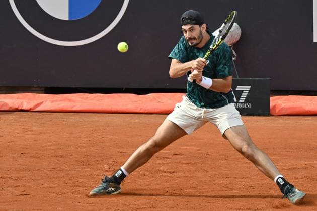 5th May 2025; Foro Italico, Rome, Italy: ATP, Tennis Herren 1000 Masters Rome, Qualifying Day 1; Zeppieri Giulio of Italy in action during the qualification match  ActionPlus12783056 AllShotLive