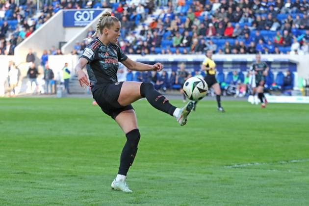 1. Bundesliga Frauen: FC Carl Zeiss Jena vs. FC Bayern München, 05.05.25 Giulia Gwinn (7, Bayern München). Fußball, Google Pixel Frauen-Bundesliga, Saison 2024 2025, 21. Spieltag: FC Carl Zeiss Jena vs. FC Bayern München am 05.05.25, Ernst-Abbe-Sportfeld, ad hoc Arena, Jena. DFB REGULATIONS PROHIBIT ANY USE OF PHOTOGRAPHS AS IMAGE SEQUENCES AND OR QUASI-VIDEO. Copyright: xBEAUTIFULxSPORTS JanxKaeferx