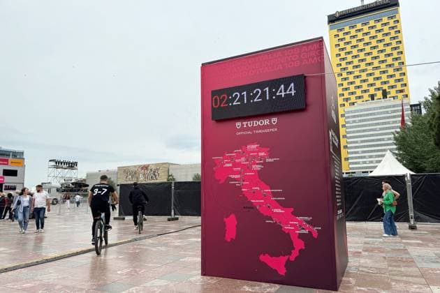 The city dress code for the Giro d™Italia 2025 - Tirana - Tuesday, May 6, 2025. - cycling .  Copyright: xMassimoxPaolone LaPressex