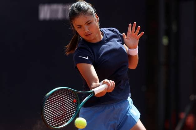 Tennis: Emma Raducanu, ATP, Tennis Herren and WTA, Tennis Damen Master 1000 training session at the Foro Italico in Rome Rome, Italy 05 06 2025: Emma Raducanu ranking 49 during the training session at the Internazionali BNL d™ Italia 2025 ATP and WTA Master 1000 circuit of Rome at the Foro Italico. Rome foro italico italy italy Copyright: xmarcoxiacobucci