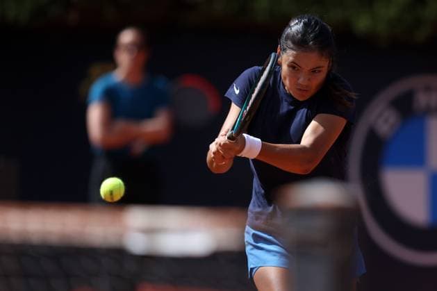 Tennis: Emma Raducanu, ATP, Tennis Herren and WTA, Tennis Damen Master 1000 training session at the Foro Italico in Rome Rome, Italy 05 06 2025: Emma Raducanu ranking 49 during the training session at the Internazionali BNL d™ Italia 2025 ATP and WTA Master 1000 circuit of Rome at the Foro Italico. Rome foro italico italy italy Copyright: xmarcoxiacobucci