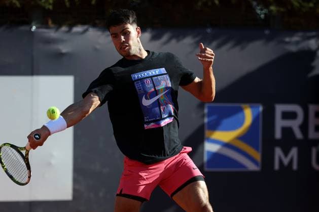 Tennis: Carlos Alcaraz ranking 3, ATP, Tennis Herren and WTA, Tennis Damen Master 1000 training session at the Foro Italico in Rome Rome Italy 05 06 2025: Carlos Alcaraz ranking 3 during the training session at the Internazionali BNL d™ Italia 2025 ATP and WTA Master 1000 circuit in Rome at the Foro Italico. Rome foro italico italy italy Copyright: xmarcoxiacobucci