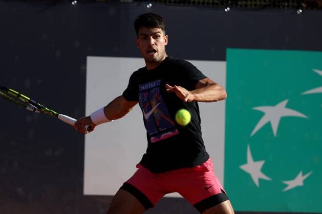 Tennis: Carlos Alcaraz ranking 3, ATP, Tennis Herren and WTA, Tennis Damen Master 1000 training session at the Foro Italico in Rome Rome Italy 05 06 2025: Carlos Alcaraz ranking 3 during the training session at the Internazionali BNL d™ Italia 2025 ATP and WTA Master 1000 circuit in Rome at the Foro Italico. Rome foro italico italy italy Copyright: xmarcoxiacobucci