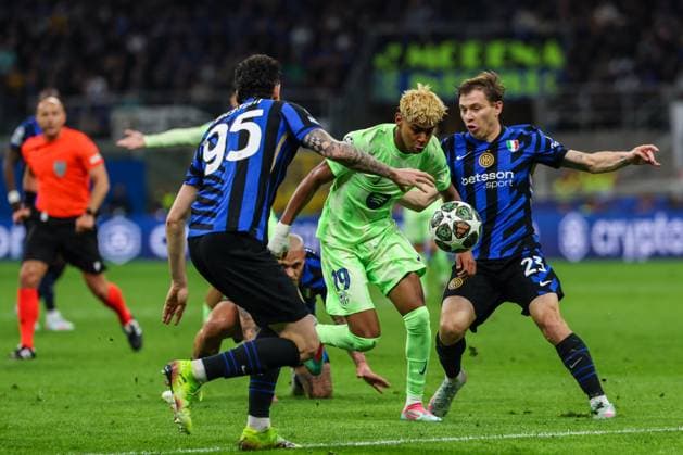 FC Internazionale vs FC Barcelona, Barca - UEFA Champions League 2024 25 Semi Final - 2nd leg - 06 05 2025 Lamine Yamal of FC Barcelona seen in action during UEFA Champions League 2024 25 Semi Final - 2nd leg football match between FC Internazionale and FC Barcelona at San Siro Stadium Copyright: xBEAUTIFULxSPORTS Carabellix