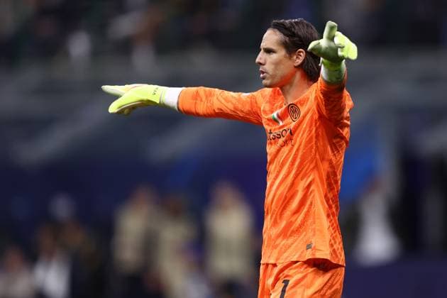 FC Internazionale - FC Barcelona, Barca Yann Sommer of i1 2 gestures during the UEFA Champions League 2024 25 semi-final second leg match between FC Internazionale and Fc Barcelona at Stadio Giuseppe Meazza (San Siro) on May 6 2025 in Milan, Italy . Milano Stadio Giuseppe Meazza Italy Copyright: xMarcoxCanonierox