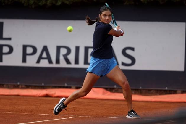 Rome, Italy, italy: Rome Italy 06.05.2025: Emma Raducanu ranking 49 during the training session at the Internazionali BNL d Italia 2025 ATP, Tennis Herren and WTA, Tennis Damen Master 1000 circuit in Rome at the Foro Italico. Tennis: Emma Raducanu, ATP And WTA Master 1000 Training Session At The Foro Italico In Rome  - ZUMAp169 0816735247st Copyright: xmarcoxiacobuccix