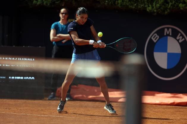 Rome, Italy, italy: Rome Italy 06.05.2025: Emma Raducanu ranking 49 during the training session at the Internazionali BNL d Italia 2025 ATP, Tennis Herren and WTA, Tennis Damen Master 1000 circuit in Rome at the Foro Italico. Tennis: Emma Raducanu, ATP And WTA Master 1000 Training Session At The Foro Italico In Rome  - ZUMAp169 0816735252st Copyright: xmarcoxiacobuccix