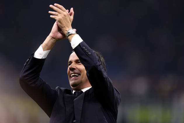 FC Internazionale - FC Barcelona, Barca Simone Inzaghi, head coach of Fc Internazionale celebrates at the end of the UEFA Champions League 2024 25 semi-final second leg match between FC Internazionale and Fc Barcelona at Stadio Giuseppe Meazza (San Siro) on May 6 2025 in Milan, Italy . Milano Stadio Giuseppe Meazza Italy Copyright: xMarcoxCanonierox
