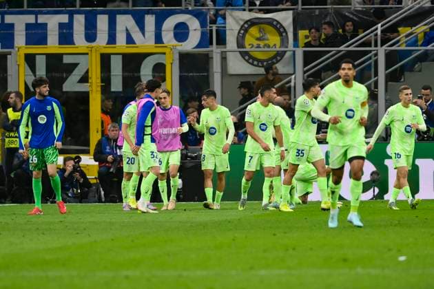 6th May 2025; Giuseppe Meazza, Milan, Italy; Champions League Semi Final, 2nd Leg Football, Inter Milan versus Barcelona FC; Raphinha of FC Barcelona, Barca celebrates his goal for 2-3 in minute 87  ActionPlus12783424 StefanoxGuidi