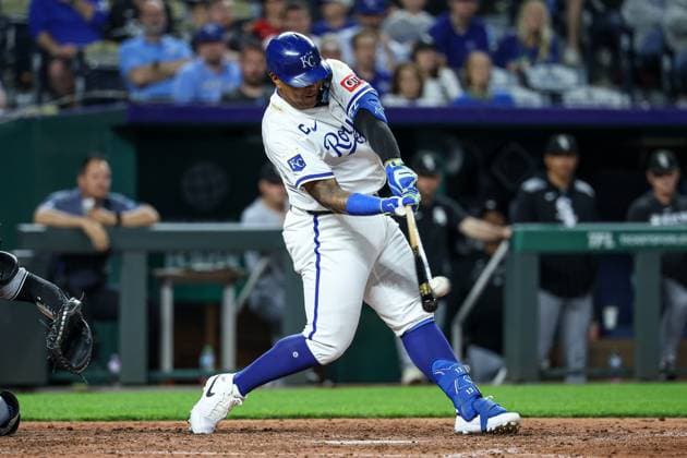 May 6, 2025: Kansas City Royals designated hitter Salvador Perez (13) hits an RBI double to score Kansas City Royals first baseman Vinnie Pasquantino (9) during the eighth inning against the Chicago White Sox at Kauffman Stadium in Kansas City, MO. CSM Kansas City United States of America - ZUMAc04_ 20250506_zma_c04_041 Copyright: xDavidxSmithx