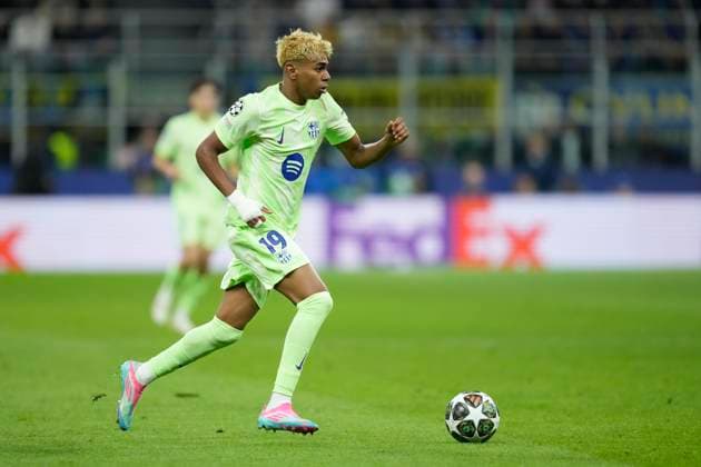 FC Internazionale Milano v FC Barcelona, Barca - UEFA Champions League 2024 25 Semi Final Second Leg Lamine Yamal right winger of Barcelona and Spain during the UEFA Champions League 2024 25 Semi Final Second Leg match between FC Internazionale Milano and FC Barcelona at Giuseppe Meazza Stadium on May 6, 2025 in Milan, Italy. Milan Italy  Copyright: xJosexBretonx originalFilename:bretonhernandez-fcintern250506_npiSO.jpg