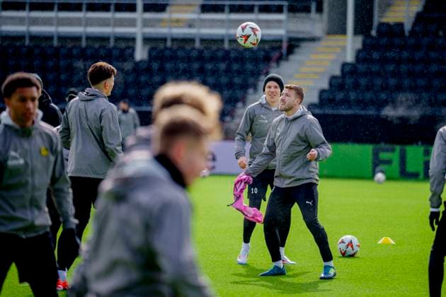 Training for the European League semi-final Bodo 20250507 Jens Petter Hauge and Fredrik Bjorkan at Bodo Glimts training session on the day of the European League semi-final against Tottenham at Aspmyra Stadium Photo Stian Lysberg Solum NTB Bodo Norge EDITORIAL USE ONLY RESTRICTED USE FOR BETTING COMPANIES  Copyright: xStianxLysbergxSolumx xNTBx