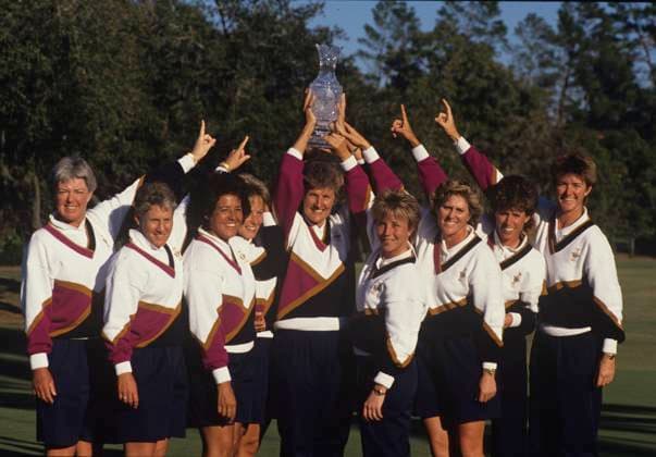 Archivbilder der Woche SPORT KW19 The inaugural Solheim Cup 1990 winning USA team with the trophy Kathy Whitworth (Captain) - Monahans, Texas Pat Bradley - Westford, Massachusetts Beth Daniel - Charleston, South Carolina Cathy Gerring - Fort Wayne, Indiana Rosie Jones - Santa Ana, California Betsy King - Reading, Pennsylvania Nancy Lopez - Torrance, California Dottie Mochrie - Saratoga Springs, New York Patty Sheehan - Middlebury, Vermont The inaugural Solheim Cup competition took place in Orlando, Florida, United States at Lake Nona Golf & Country Club from November 16 to November 18, 1990. The United States team beat the European team 11Â½ points to 4Â½. Copyright: xMarkxNewcombex