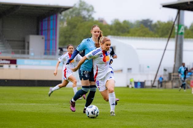 Eugenie Le Sommer (9 Olympique Lyonnais) in action during the D1 Arkema game between Olympique Lyonnais and Le Havre Athletic Club at Stade Pierre Rajon in Bourgoin-Jallieu, France. (Pauline FIGUET SPP) Copyright: xPaulinexFIGUETx xSPPx spp-en-PaFiSp-PF_OLHAC3127