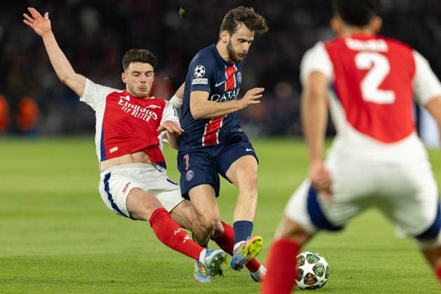 Paris Saint-Germain v Arsenal FOUL YELLOW CARD Declan Rice (41) of Arsenal fouls Khvicha Kvaratskhelia (7) of Paris Saint-Germain during the Paris Saint-Germain v Arsenal UEFA Champions League Semi-final 2nd leg at the Parc de Princes, Paris, France on 7 May 2025 Credit: Ian Stephen Every Second Media Editorial use only. All images are copyright Every Second Media Limited. No images may be reproduced without prior permission. Copyright: xIMAGO EveryxSecondxMediax ESM-1469-0022 IanxStephenx xEveryxSecondxMediax