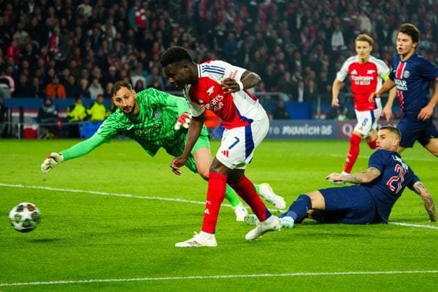 Bukayo Saka of Arsenal scores a goal for their side to make it 2-1 Paris Saint-Germain v Arsenal, UEFA Champions League, Semi Final, Second Leg, Football, Parc des Princes, Paris, France - 07 May 2025 EDITORIAL USE ONLY No use with unauthorised audio, video, data, fixture lists, club league logos or live services. Online in-match use limited to 120 images, no video emulation. No use in betting, games or single club league player publications.  Copyright: xJavierxGarcia Shutterstockx 15288068dl