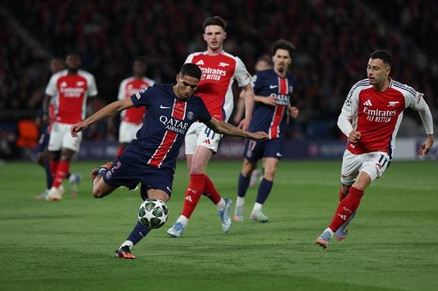 Paris, Parc des Princes 7.05.2025 xJFx UEFA Champions League 2024 25 Halbfinale Rückspiel Paris Saint Germain - Arsenal FC v.l., Achraf Hakimi (Paris Saint-Germain), Gabriel Martinelli (Arsenal FC) in aktion, in action, Copyright: JoaquimxFerreira