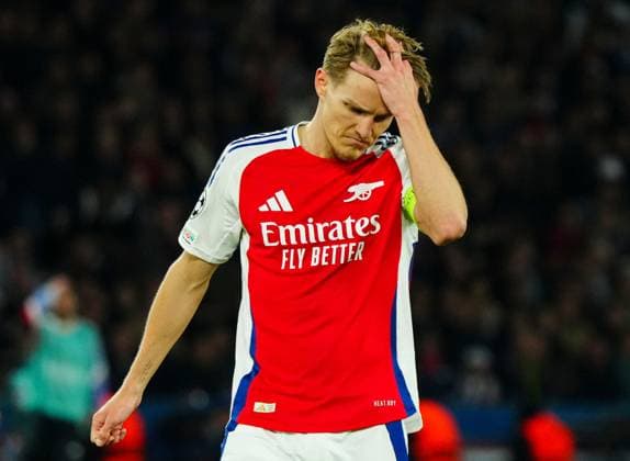 Sport Themen der Woche KW19 Martin odegaard of Arsenal shows a look of dejection Paris Saint-Germain v Arsenal, UEFA Champions League, Semi Final, Second Leg, Football, Parc des Princes, Paris, France - 07 May 2025 EDITORIAL USE ONLY No use with unauthorised audio, video, data, fixture lists, club league logos or live services. Online in-match use limited to 120 images, no video emulation. No use in betting, games or single club league player publications.  Copyright: xJavierxGarcia Shutterstockx 15288068dq