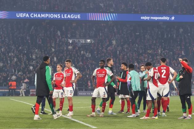 PSG v Arsenal 07 May 2025, Paris - UEFA Champions League - Semi Final, Second Leg - Paris Saint-Germain v Arsenal - Thomas Partey of Arsenal and his team mates react at full time - Photo: Mark Leech Offside. Paris Paris France Copyright: xMarkxLeechx xOffsidexOffside