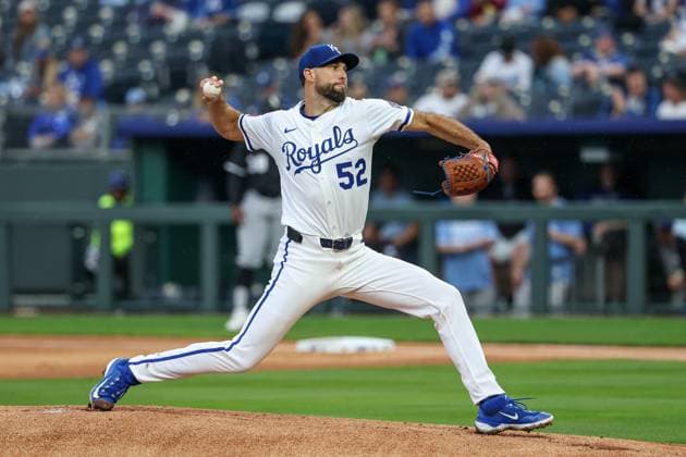 MLB, Baseball Herren, USA 2025: White Sox Vs Royals MAY 07 May 7, 2025: Kansas City Royals starting pitcher Michael Wacha (52) pitches against the Chicago White Sox during the first inning at Kauffman Stadium in Kansas City, MO. David Smith CSM (Credit Image: Â David Smith Cal Media) Kansas City Mo United States of America EDITORIAL USE ONLY Copyright: xx ZUMA-20250507_zma_c04_002.jpg DavidxSmithx csmphotothree381455
