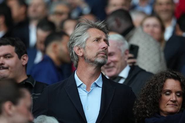 Former Dutch international goalkeeper Edwin Van Der Sar Paris Saint-Germain v Arsenal, UEFA Champions League, Semi Final, Second Leg, Football, Parc des Princes, Paris, France - 07 May 2025 EDITORIAL USE ONLY No use with unauthorised audio, video, data, fixture lists, club league logos or live services. Online in-match use limited to 120 images, no video emulation. No use in betting, games or single club league player publications.  Copyright: xDavexWinter Shutterstockx 15288067ff