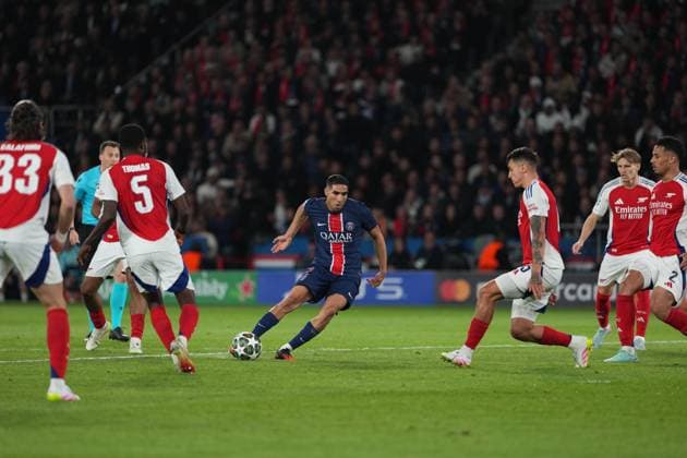 Achraf Hakimi of PSG puts his side 2-0 ahead Paris Saint-Germain v Arsenal, UEFA Champions League, Semi Final, Second Leg, Football, Parc des Princes, Paris, France - 07 May 2025 EDITORIAL USE ONLY No use with unauthorised audio, video, data, fixture lists, club league logos or live services. Online in-match use limited to 120 images, no video emulation. No use in betting, games or single club league player publications. Copyright: xDavexWinter Shutterstockx 15288067lw