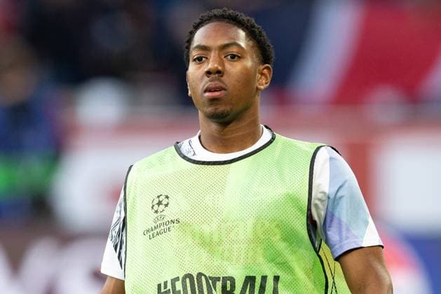 Paris Saint-Germain v Arsenal Myles Lewis-Skelly (49) of Arsenal warming up before the Paris Saint-Germain v Arsenal UEFA Champions League Semi-final 2nd leg at the Parc de Princes, Paris, France on 7 May 2025 Credit: Ian Stephen Every Second Media Editorial use only. All images are copyright Every Second Media Limited. No images may be reproduced without prior permission. Copyright: xIMAGO EveryxSecondxMediax ESM-1469-0061 IanxStephenx xEveryxSecondxMediax