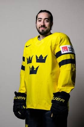 250508 Mika Zibanejad of Sweden poses for a portrait ahead of the 2025 IIHF Ice hockey, Eishockey World Championship, WM, Weltmeisterschaft on May 8, 2025 in Stockholm. Editors note: Background has been retouched. Photo: Joel Marklund BILDBYRAN kod JM JM0670 bbeng ishockey ice hockey ishockey-vm 2025 vm 2025 iihf world championship porträtt sverige sweden Copyright: JOELxMARKLUND BB250508JM011