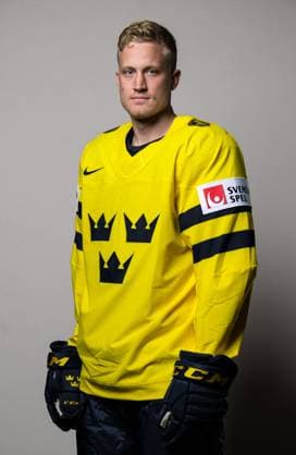 250508 Gabriel Carlsson of Sweden poses for a portrait ahead of the 2025 IIHF Ice hockey, Eishockey World Championship, WM, Weltmeisterschaft on May 8, 2025 in Stockholm. Editors note: Background has been retouched. Photo: Joel Marklund BILDBYRAN kod JM JM0670 bbeng ishockey ice hockey ishockey-vm 2025 vm 2025 iihf world championship porträtt sverige sweden Copyright: JOELxMARKLUND BB250508JM057
