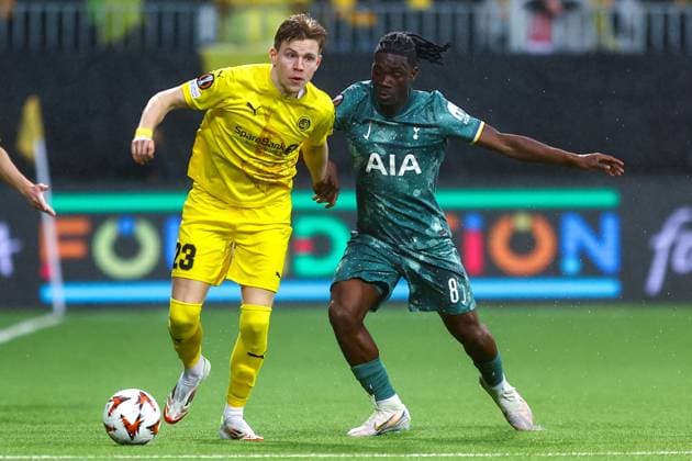 UEFA Europa leauge 2024 2025 Bodo Glimt Tottenham Bodo 20250508 UEFA Europa leauge between Bodo Glimts Jens Petter Hauge and Tottenhams Yves Bissouma during the UEFA Europa League between Bodo Glimt and Tottenham at Aspmyra Stadium Photo Mats Torbergsen NTB Bodo Norge EDITORIAL USE ONLY RESTRICTED USE FOR BETTING COMPANIES  Copyright: xMatsxTorbergsenx xNTBx