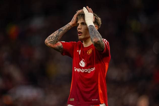 Football - UEFA Europa League - Semi-Final 2nd Leg - Manchester United, ManU FC v Athletic Club Bilbao MANCHESTER, ENGLAND - Thursday, May 8, 2025: Manchester United s Alejandro Garnacho reacts after missing a chance during the UEFA Europa League Semi-Final 2nd Leg match between Manchester United FC and Athletic Bilbao at Old Trafford. (Photo by David Rawcliffe Propaganda) MANCHESTER Old Trafford GREATER MANCHESTER ENGLAND  Copyright: xDavidxRawcliffex P2025-05-08-Man_Utd_Athletic-37