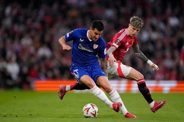 Manchester United, ManU v Athletic Club - UEFA Europa League 2024 25 Semi Final Second Leg Yuri Berchiche left-back of Athletic Club and Spain and Alejandro Garnacho left winger of Manchester United and Argentina compete for the ball during the UEFA Europa League 2024 25 Semi Final Second Leg match between Manchester United and Athletic Club at Old Trafford on May 8, 2025 in Manchester, United Kingdom. Manchester England United Kingdom  Copyright: xJosexBretonx originalFilename:bretonhernandez-manchest250508_npl51.jpg