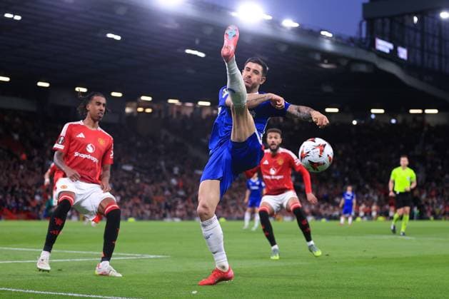 Football - UEFA Europa League - Semi Final (2nd Leg) - Manchester United, ManU v Athletic Bilbao 8th May 2025 - UEFA Europa League - Semi Final (2nd Leg) - Manchester United v Athletic Bilbao - Yuri Berchiche of Athletic Bilbao swings a leg at the ball - Photo: Simon Stacpoole Offside. Manchester UK Copyright: xSimonxStacpoolexOffside