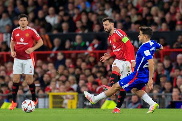 Manchester United, ManU v Athletic Bilbao Europa League 08 05 2025. Semi Final Bruno Fernandes (8) of Manchester United passes the ball during the Europa League semi-final match between Manchester United and Athletic Bilbao at Old Trafford, Manchester, England on 8 May 2025. Manchester Old Trafford Greater Manchester England Editorial use only , Copyright: xConorxMolloyx PSI-22048-0115