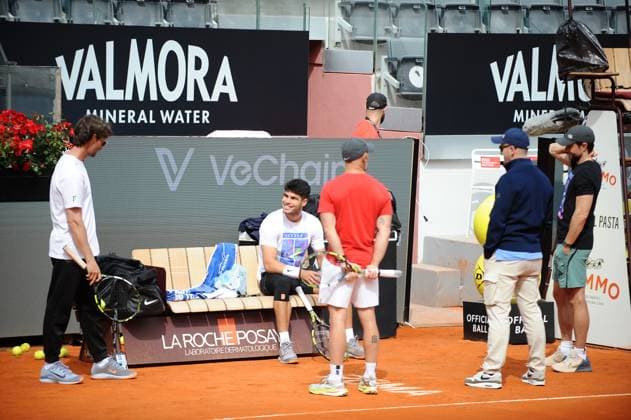 Foto IPP Cavaliere Emiliano. Roma 09 05 2025. Tennis Internazionali d Italia 2025. Nella foto: Carlo Alcaraz in allenamento al centrale con il suo staff. Italy Photo Press - World Copyright italy ITALY  Copyright: xR4924_italyphotopressx