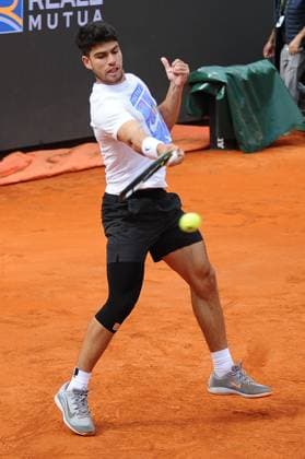 Foto IPP Cavaliere Emiliano. Roma 09 05 2025. Tennis Internazionali d Italia 2025. Nella foto: Carlo Alcaraz in allenamento al centrale e il suo allenatore Juan Carlos Ferrero. Italy Photo Press - World Copyright italy ITALY  Copyright: xR4924_italyphotopressx