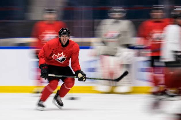 Eishockey, WM, Nationalteam Kanada Training 250509 Sidney Crosby of Canada at a practice session during the 2025 IIHF Ice hockey, Eishockey World Championship, WM, Weltmeisterschaft on May 9, 2025 in Stockholm. Photo: Joel Marklund BILDBYRAN kod JM JM0673 bbeng ishockey ice hockey ishockey-vm 2025 vm 2025 iihf world championship träning practice kanada canada Copyright: JOELxMARKLUND BB250509JM005