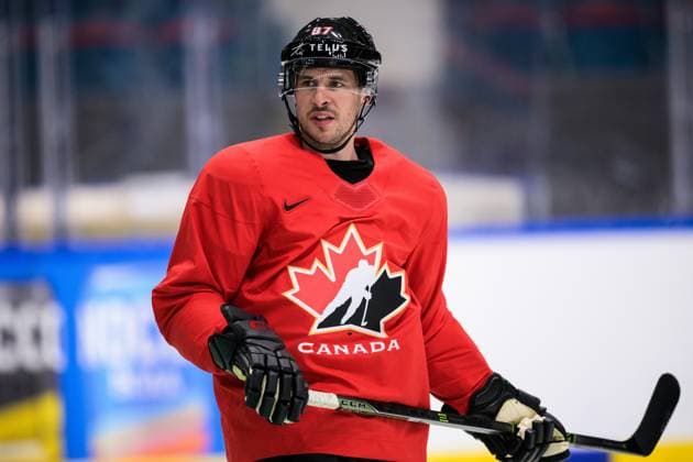Eishockey, WM, Nationalteam Kanada Training 250509 Sidney Crosby of Canada at a practice session during the 2025 IIHF Ice hockey, Eishockey World Championship, WM, Weltmeisterschaft on May 9, 2025 in Stockholm. Photo: Joel Marklund BILDBYRAN kod JM JM0673 bbeng ishockey ice hockey ishockey-vm 2025 vm 2025 iihf world championship träning practice kanada canada Copyright: JOELxMARKLUND BB250509JM007