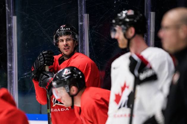Eishockey, WM, Nationalteam Kanada Training 250509 Sidney Crosby of Canada at a practice session during the 2025 IIHF Ice hockey, Eishockey World Championship, WM, Weltmeisterschaft on May 9, 2025 in Stockholm. Photo: Joel Marklund BILDBYRAN kod JM JM0673 bbeng ishockey ice hockey ishockey-vm 2025 vm 2025 iihf world championship träning practice kanada canada Copyright: JOELxMARKLUND BB250509JM010