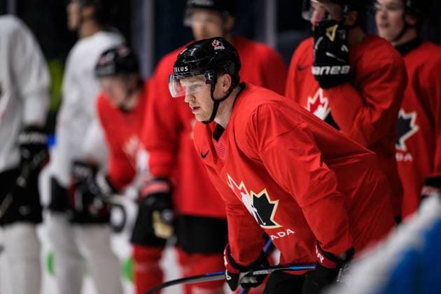 Eishockey, WM, Nationalteam Kanada Training 250509 Nathan MacKinnon of Canada at a practice session during the 2025 IIHF Ice hockey, Eishockey World Championship, WM, Weltmeisterschaft on May 9, 2025 in Stockholm. Photo: Joel Marklund BILDBYRAN kod JM JM0673 bbeng ishockey ice hockey ishockey-vm 2025 vm 2025 iihf world championship träning practice kanada canada Copyright: JOELxMARKLUND BB250509JM016