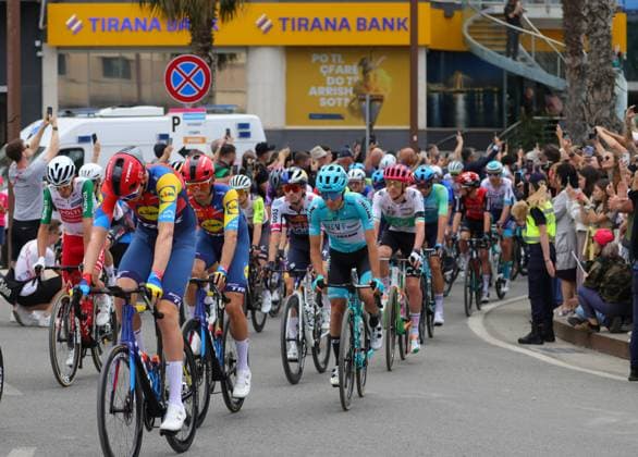 Giro d Italia in Abania Cyclists during the start of Giro d Italia in Durres, Albania, on May 09, 2025. The Giro d Italia 2025 starts on May 09, 2025 for the first time from Durres, Albania. Durres Albania Copyright: xArmandoxBabanix 