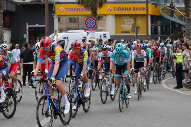 Giro d Italia in Abania Cyclists during the start of the Giro d Italia in Durres, Albania, on May 09, 2025. The Giro d Italia 2025 starts on May 09, 2025 for the first time from Durres, Albania. Durres Albania Copyright: xArmandoxBabanix 
