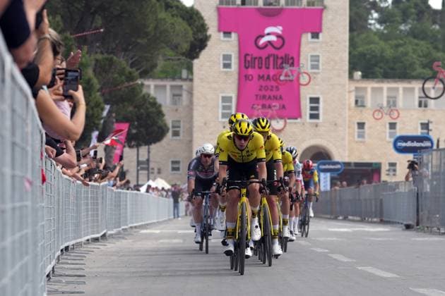 The pack rides during the stage 1 of the Giro d™Italia from Durazzo (Durres) to Tirana (Tirane), Albania- Friday, May 9, 2025. - cycling.  Copyright: xGianmattiaxD Alberto LaPresse Lax