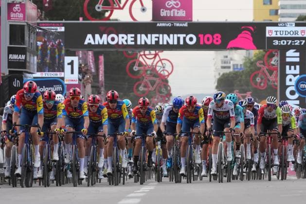 The pack rides during the stage 1 of the Giro d™Italia from Durazzo (Durres) to Tirana (Tirane), Albania- Friday, May 9, 2025. - cycling.  Copyright: xGianxMattiaxD Alberto LaPresse Lx