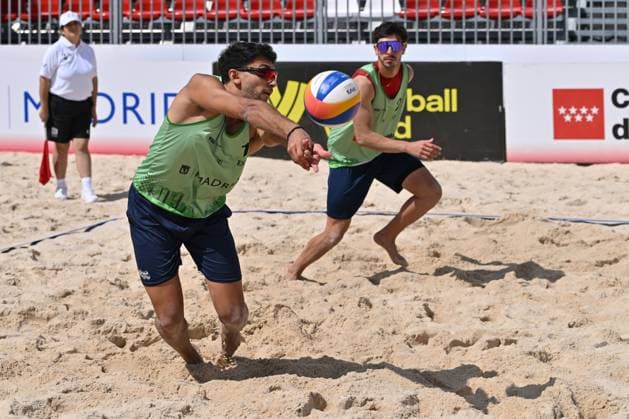 May 9, 2025, Madrid, Madrid, Spain: 1 ALVARO VIERA (ESP) 2 ANTONIO SAUCEDO (ESP) competes during the World Beach ProTour Futures volleyball match between SPAIN and NORWAY at Parque Deportivo Puerta de Hierro on May 09, 2025 in Madrid, Spain. Madrid Spain - ZUMAc312 20250509_zsp_c312_035 Copyright: xOscarxManuelxSanchezx